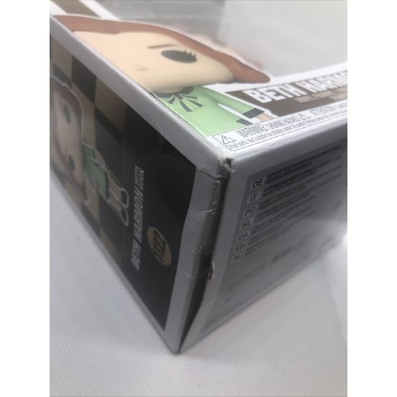 Funko POP! Television -Queen's Gambit Vinyl Figure - BETH HARMON with Rook #1122 - Picture 7 of 8